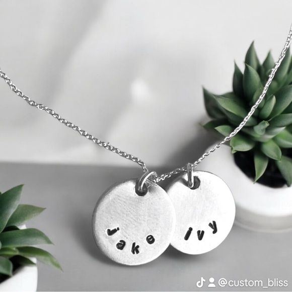 Custom Disc Name initial necklace - Picture 2 of 3